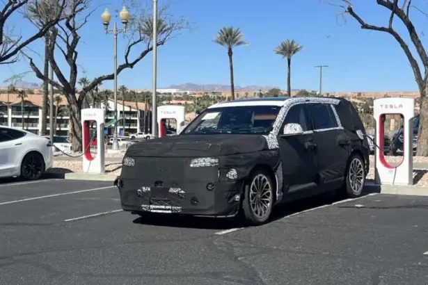 Genesis-GV90-Tesla-Supercharger-EV