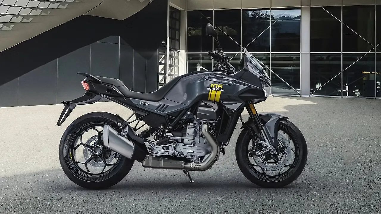 Moto Guzzi  Right Front Three Quarter