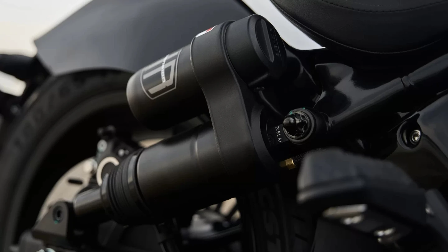 Two-chamber electronic air suspension units automatically adjust the ride height by up to 1.1 inches