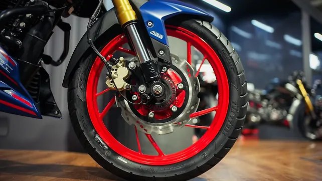 TVS Apache RTR 200 4V Front Suspension TVS Apache RTR 200 4V Front Suspension