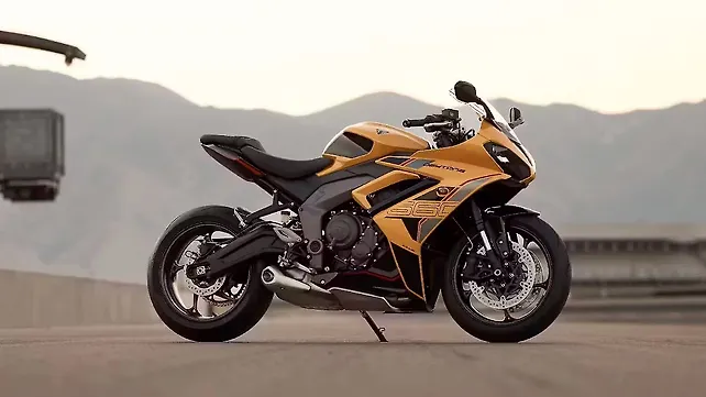 Triumph Daytona 660 Right Front Three Quarter Triumph Daytona 660 Right Front Three Quarter