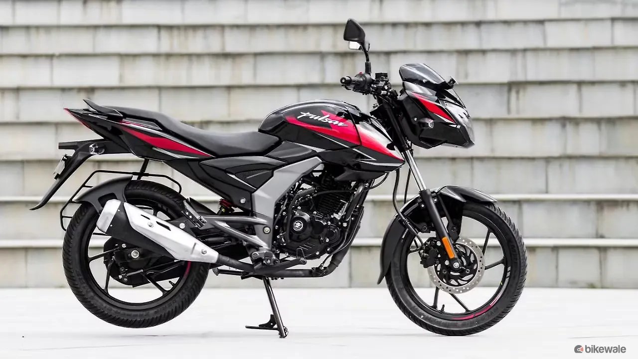 Bajaj Pulsar 125 Right Side View