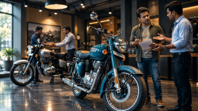 Man waited 3 months for a silver Royal Enfield Classic 350 but got a blue one; consumer commission found dealer guilty and ordered it to pay Rs 28,000, with interest