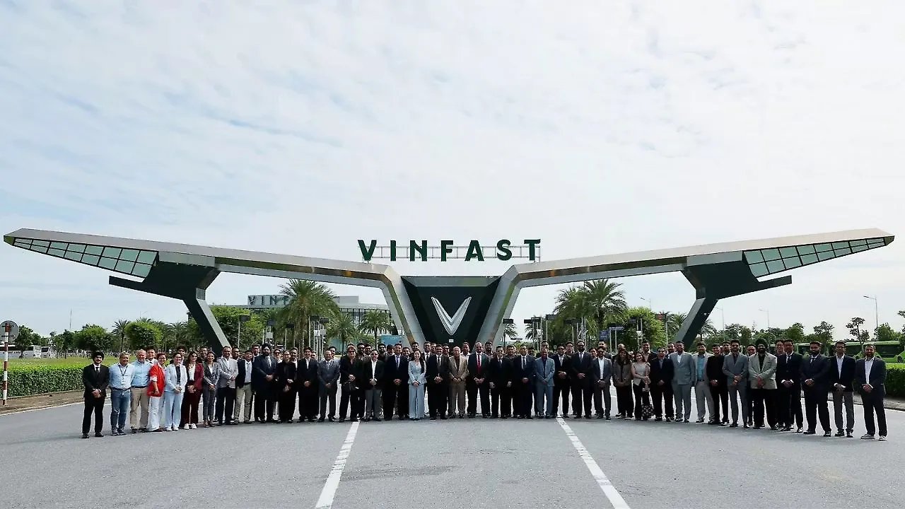 Vinfast  Riding