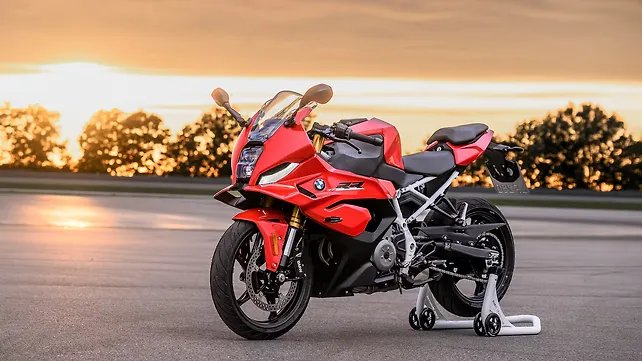 BMW F 450 RR Left Front Three Quarter