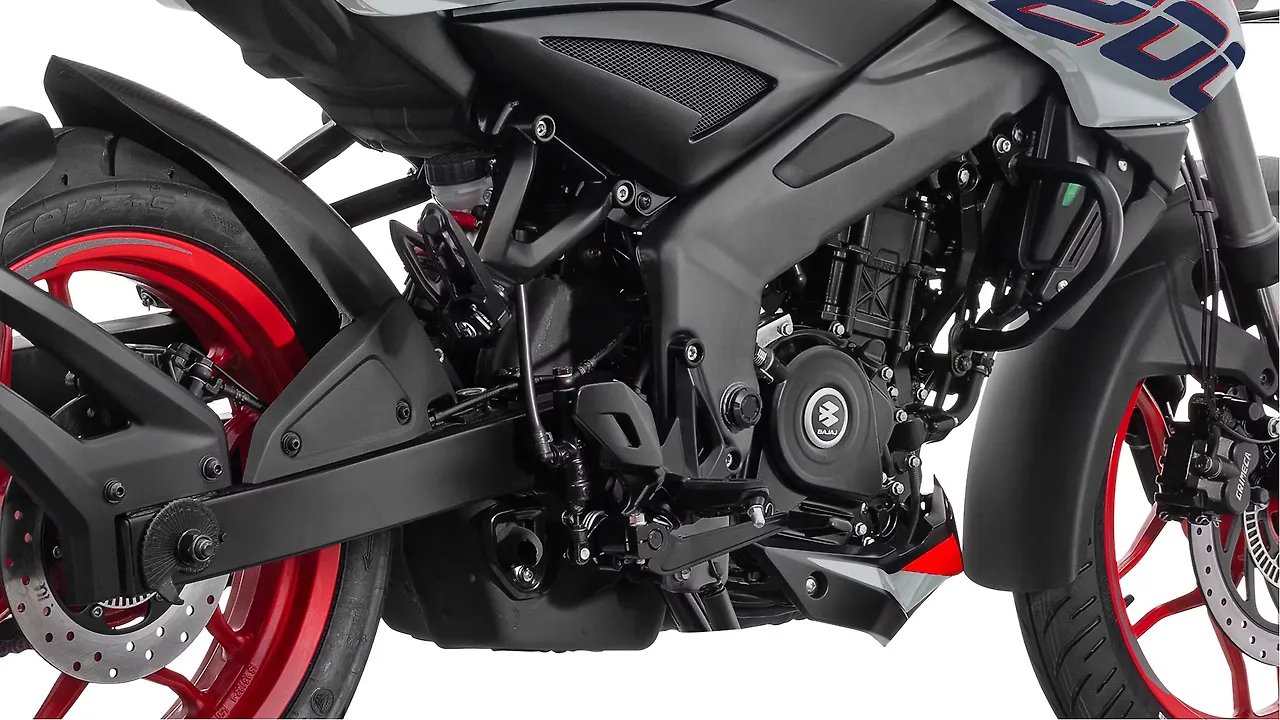 Bajaj Pulsar NS200 Engine From Right Bajaj Pulsar NS200 Engine From Right