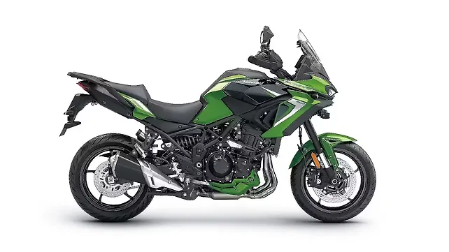 Kawasaki Versys 900 Right Side View Kawasaki Versys 900 Right Side View